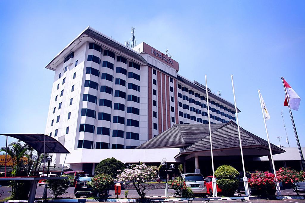 Hotel Horison Ultima Bandung Exterior foto
