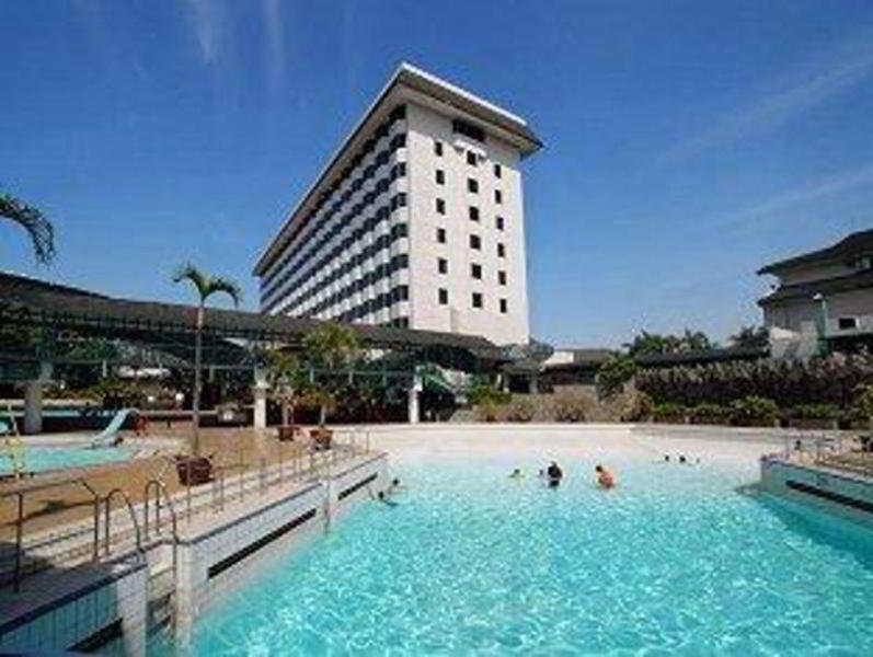 Hotel Horison Ultima Bandung Exterior foto